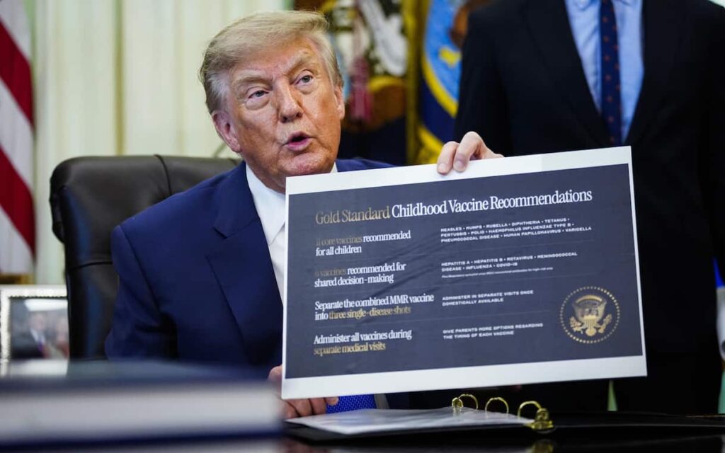 Trump, ordine sui vaccini ai bambini e il legame con l’autismo Trump, ordine sui vaccini ai bambini e il legame con l'autismo
