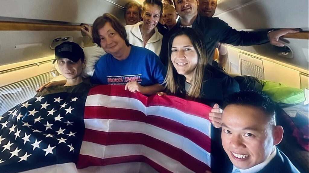 Russia libera l’ex marine Usa Robert Gilman dopo oltre quattro anni di carcere Russia libera l'ex marine Usa Robert Gilman dopo oltre quattro anni di carcere