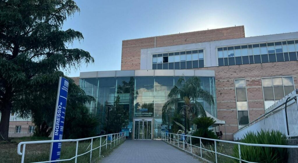 Marcianise, nonna rapisce neonata dall’ospedale: fuga bloccata Marcianise, nonna rapisce neonata dall'ospedale: fuga bloccata