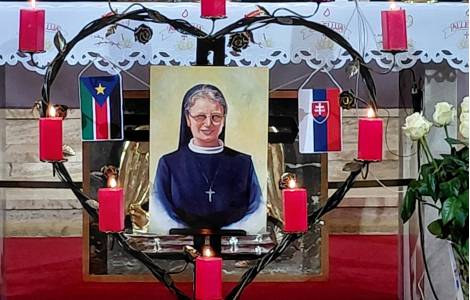 EUROPA/SLOVACCHIA – In Slovacchia si celebra la memoria di Veronika Racková, la suora medico uccisa 10 anni fa in Sud Sudan EUROPA/SLOVACCHIA - In Slovacchia si celebra la memoria di Veronika Racková, la suora medico uccisa 10 anni fa in Sud Sudan