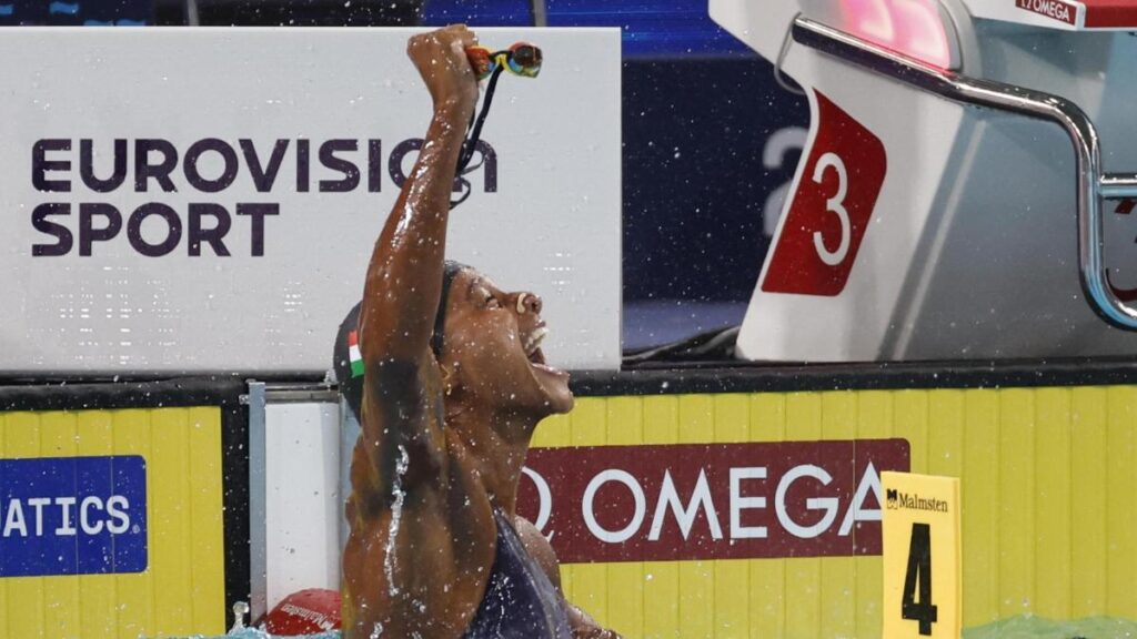 Curtis, record del mondo dei 50 dorso in semifinale degli Europei Curtis, record del mondo dei 50 dorso in semifinale degli Europei