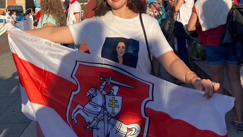 Dissidente bielorussa, la svolta. Karina torna in Polonia dai figli: “Perseguitata dal regime di Minsk” Dissidente bielorussa, la svolta. Karina torna in Polonia dai figli: "Perseguitata dal regime di Minsk"