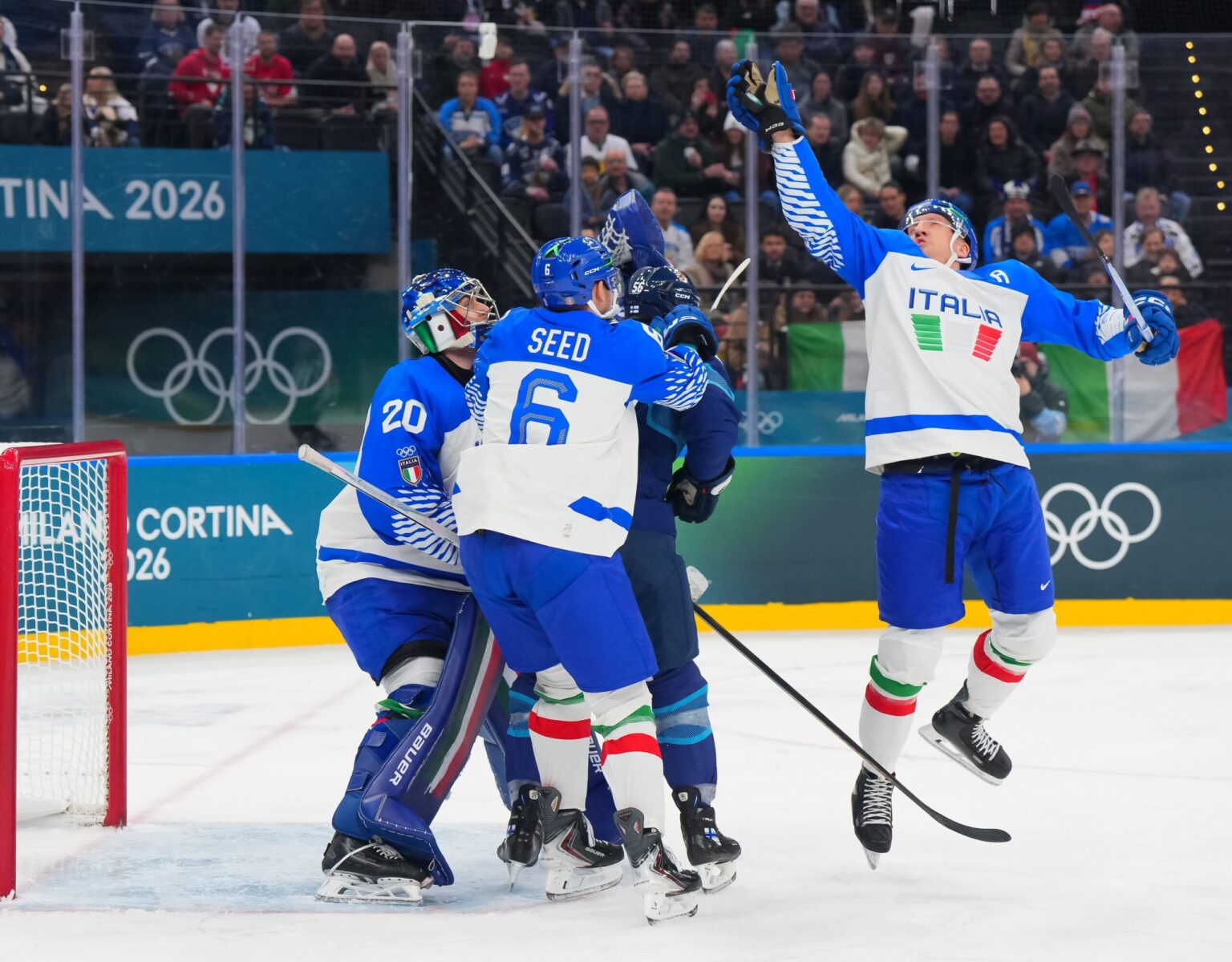 Dopo due grandi partite con Svezia e Slovacchia l'Italia viene battuta nettamente dalla Finlandia. Martedì azzurri sul ghiaccio per il playoff decisivo