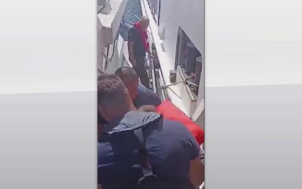 Bulgaria, nave si incaglia nel Danubio: 186 evacuati