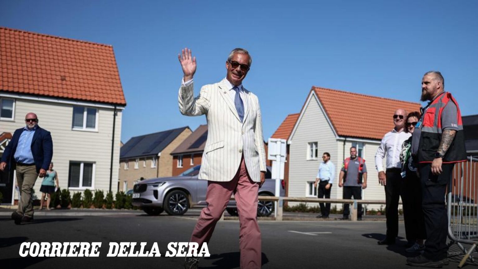 Nigel Farage rieletto deputato con oltre 22 mila voti. Battuto Mr. Spazzatura