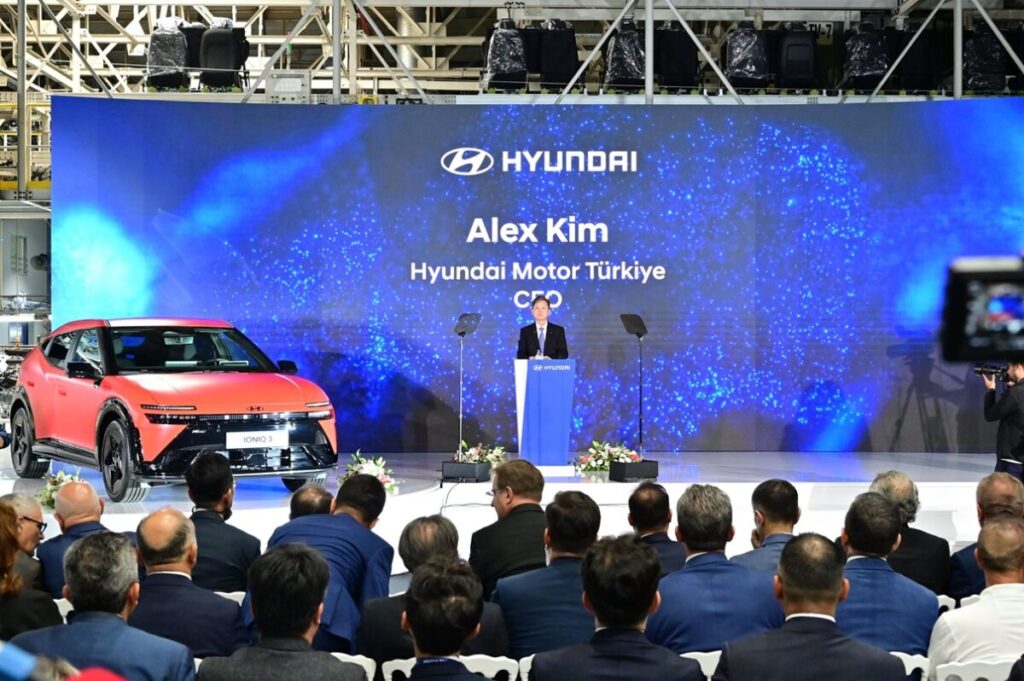 Hyundai IONIQ 3: al via la produzione in Turchia Hyundai IONIQ 3: al via la produzione in Turchia