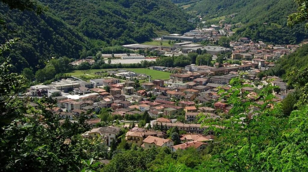 Francesco torna in Italia: il 17enne ferito in un incidente stradale in Moldavia sarà ricoverato al Niguarda Francesco torna in Italia: il 17enne ferito in un incidente stradale in Moldavia sarà ricoverato al Niguarda