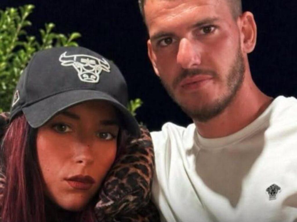 Incidente in Albania, il mistero del matrimonio fra Sara e Kleo: la famiglia ne era all’oscuro Incidente in Albania, il mistero del matrimonio fra Sara e Kleo: la famiglia ne era all'oscuro