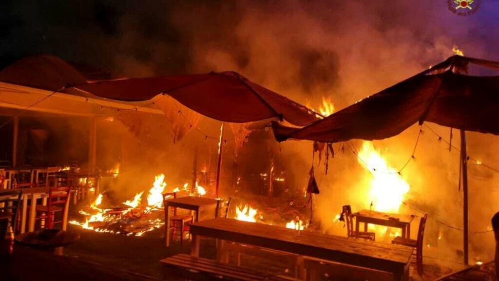 Incendio sulla Nomentana: in fiamme un ristorante in zona Sant'Alessandro