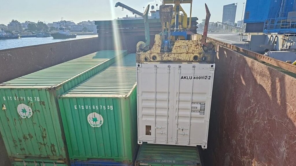 Cipro: parte missione con 900 tonnellate di aiuti umanitari per Gaza