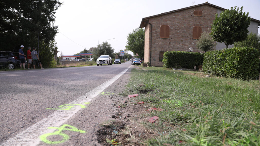 Quattro ragazzi morti sulle strade, due 17enni sbalzati dall’auto – Notizie Quattro ragazzi morti sulle strade, due 17enni sbalzati dall'auto - Notizie