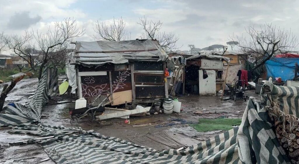 Caserta, bimba rapita di notte dalla casa famiglia: «Aiutateci a trovarla» Caserta, bimba rapita di notte dalla casa famiglia: «Aiutateci a trovarla»