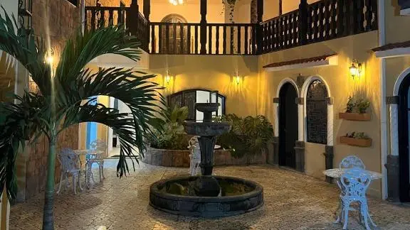 Come si presentava l'hotel di Cali prima del sisma