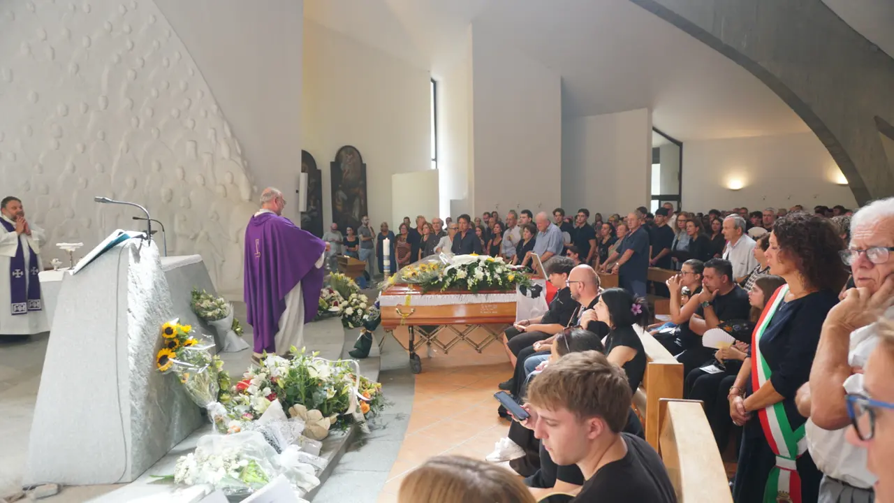 FUNERALI LEONARDO
