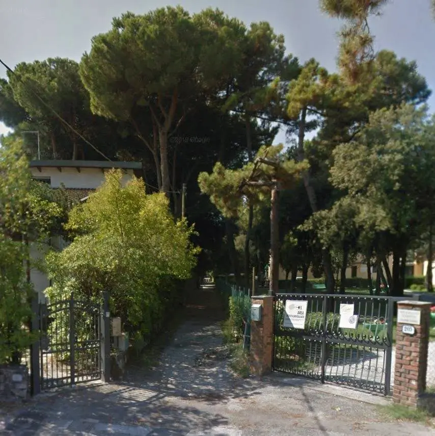 Il passaggio prima del cancello
