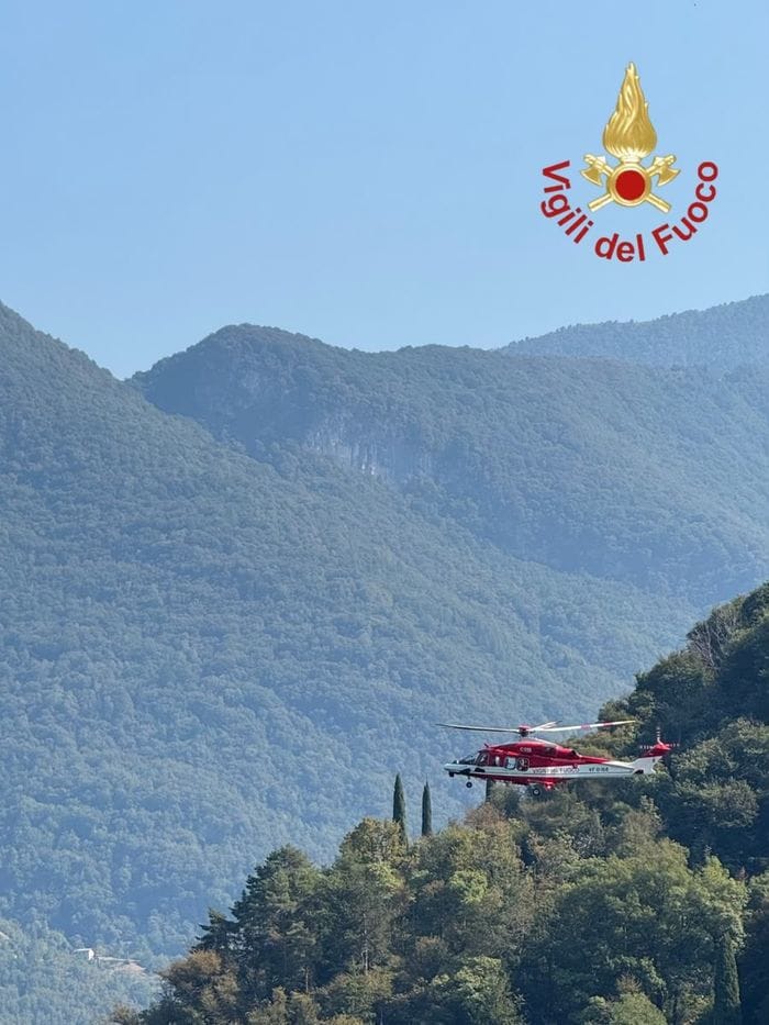 Sul posto anche gli elicotteri Lenno, si tuffa dalla barca e non riemerge: sospese le ricerche per un 21enne residente in Bergamasca
