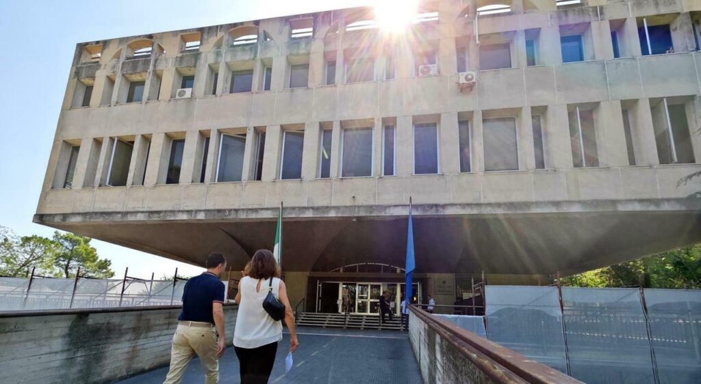 L’eredità dell’invalido finisce alla nipote: denunciata dal padre gioielliere. L’atto in uno studio notarile a Roma L
