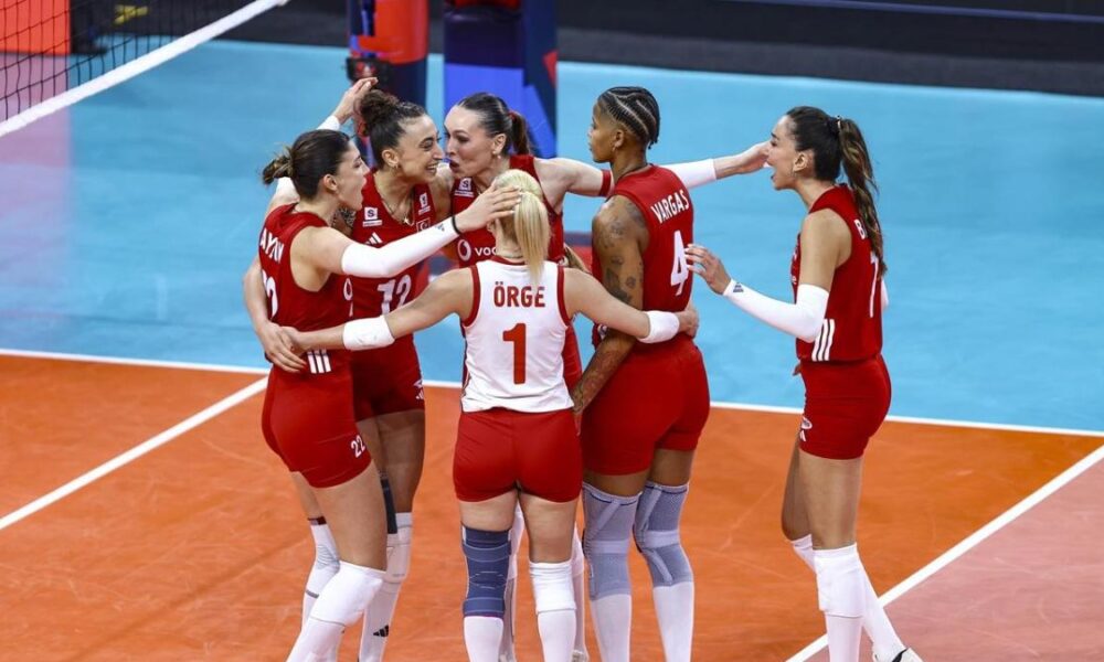 Eurovolley 2026 Polonia e Turchia in semifinale La Turchia è la quarta semifinalista di Eurovolley 2026
