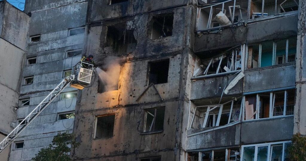 Scudo europeo contro Mosca, vertice in Germania. Francia e Polonia: difendersi dagli attacchi ibridi Ucraina, attacco con droni russi in zona residenziale nel quartiere Holosiivskyi di Kiev