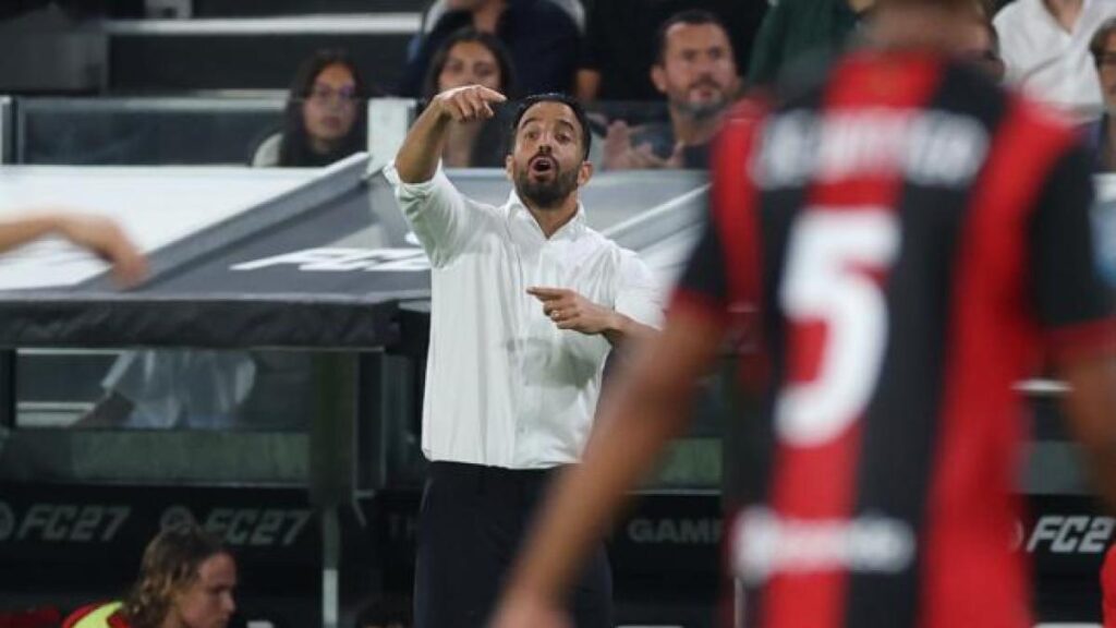 Milan, Amorim: “Contro la Juve non meritavamo di vincere” Milan, Amorim: "Contro la Juve non meritavamo di vincere"