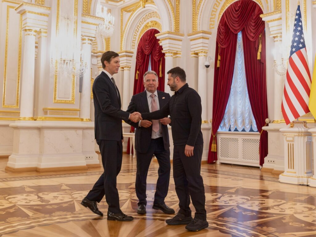 Guerra Ucraina-Russia, le notizie in diretta | Conclusa la missione dei mediatori di pace Usa. Zelensky: «Incontri proficui, grati a Trump» Guerra Ucraina-Russia, le notizie in diretta | Conclusa la missione dei mediatori di pace Usa. Zelensky: «Incontri proficui, grati a Trump»