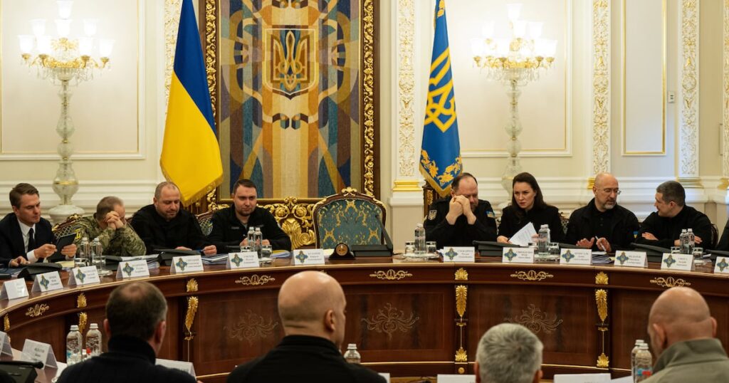 Terremoto a Kiev, si dimette il procuratore generale: l’ombra delle tangenti sui call center illegali – il Giornale Terremoto a Kiev, si dimette il procuratore generale: l’ombra delle tangenti sui call center illegali – il Giornale