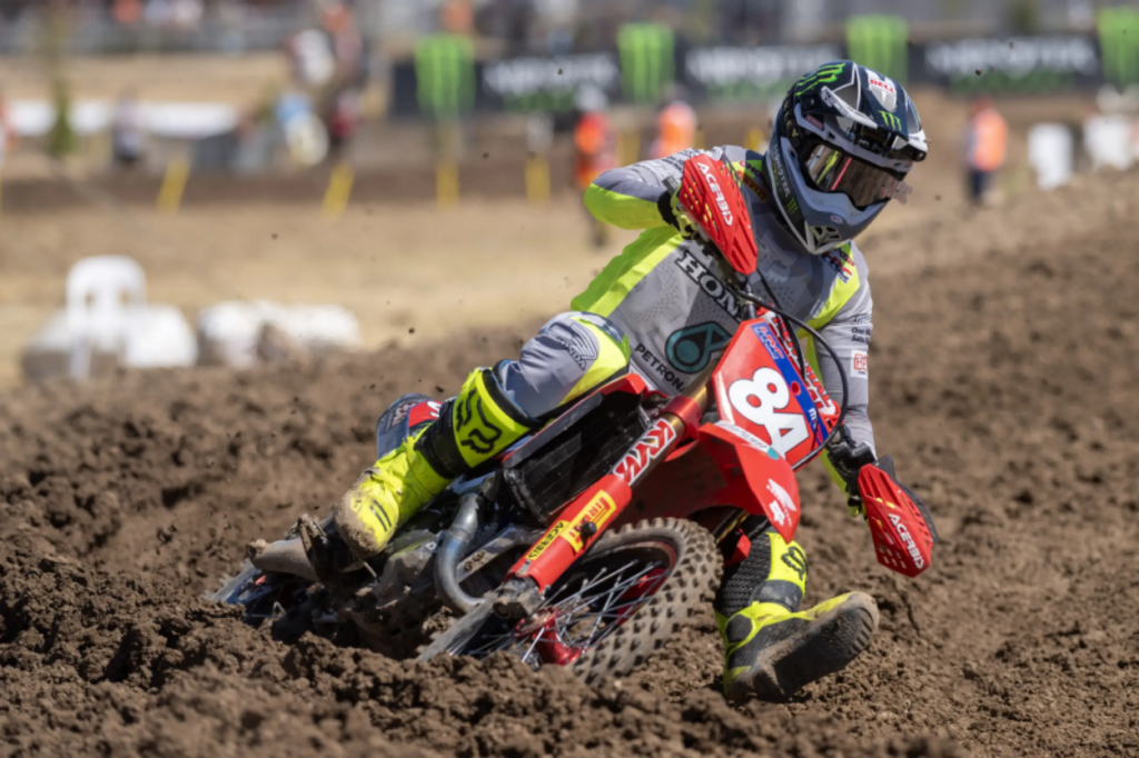 GP Turchia 2026: Jeffrey Herlings celebra il sesto titolo GP Turchia 2026: Jeffrey Herlings celebra il sesto titolo