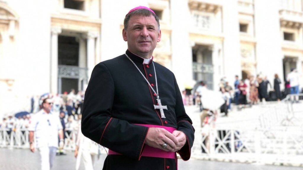 Il vescovo di Kharkiv dal Papa: in Ucraina si muore, si faccia di tutto per la fine della guerra Il vescovo di Kharkiv dal Papa: in Ucraina si muore, si faccia di tutto per la fine della guerra