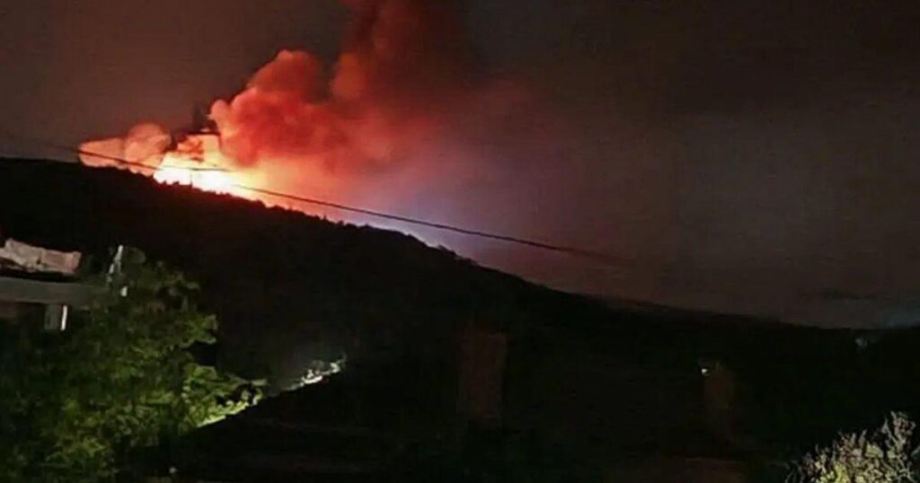 Cinque incendi hanno colpito produttori europei di armi in un mese Incendio a un deposito di munizioni in Bulgaria, 12 settembre 2026