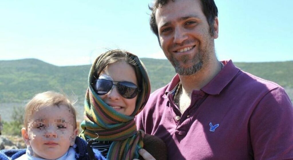 «Mia moglie Chiara Corbella diventerà santa», chi è la 28enne romana che rinunciò alle cure per far nascere suo figlio «Mia moglie Chiara Corbella diventerà santa», chi è la 28enne romana che rinunciò alle cure per far nascere suo figlio