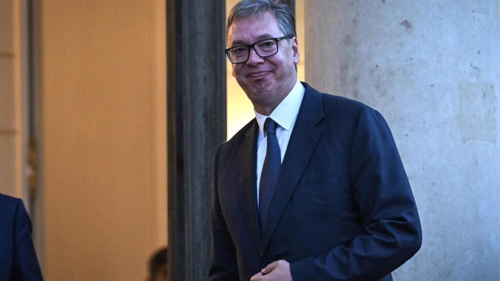 Serbia, la denuncia: “Il partito del presidente Vucic usa liste civetta per confondere gli elettori”