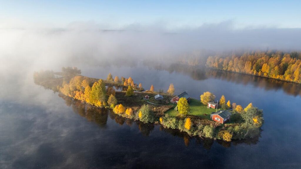 Ruska, l'autunno magico della Lapponia: dove vedere il foliage più bello della Finlandia