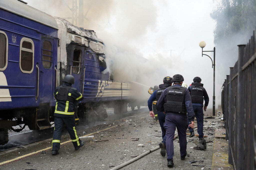 Guerra in Ucraina: escalation a due chilometri dal confine polacco Guerra in Ucraina: escalation a due chilometri dal confine polacco