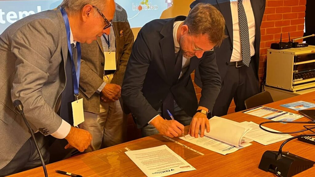 Screening genomico neonatale, intesa tra Asl Bari e Grecia: cooperazione per le diagnosi di malattie rare Screening genomico neonatale, intesa tra Asl Bari e Grecia: cooperazione per le diagnosi di malattie rare