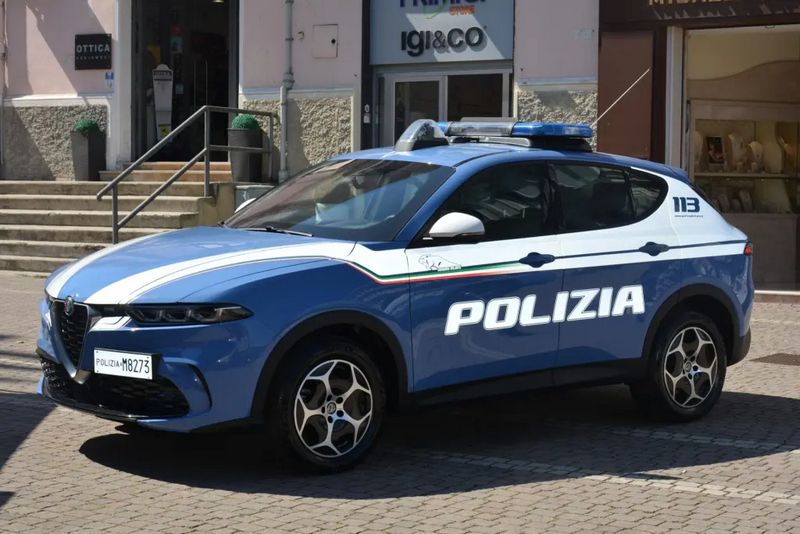 Arrestato a Crotone un latitante internazionale ricercato in Albania Arrestato a Crotone un latitante internazionale ricercato in Albania