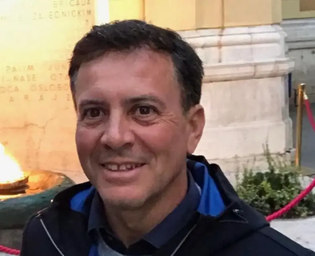 Espulso dalla Serbia per ‘rischio sicurezza’ il ricercatore staranzanese esperto di diritti umani Massimo Moratti • Il Goriziano Copertina per Espulso dalla Serbia per ‘rischio sicurezza’ il ricercatore staranzanese esperto di diritti umani Massimo Moratti