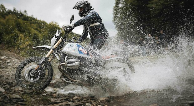 BMW Motorrad GS Trophy, conclusa in Romania la 10^ edizione. Sei giorni e 1.500 km nei Carpazi BMW Motorrad GS Trophy, conclusa in Romania la 10^ edizione. Sei giorni e 1.500 km nei Carpazi