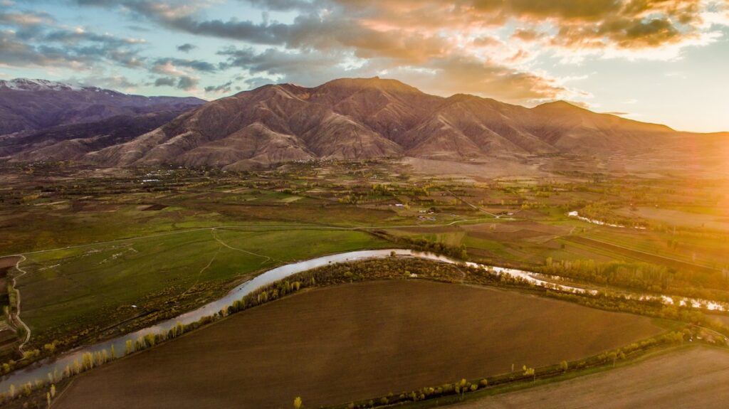 Viaggio lungo l'Eufrate: emozioni in Anatolia fra natura e storia