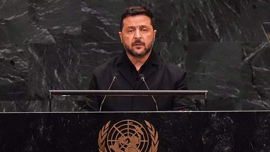 Zelensky all'ONU: mantenere la pressione economica sulla Russia che recluta soldati in 47 Paesi