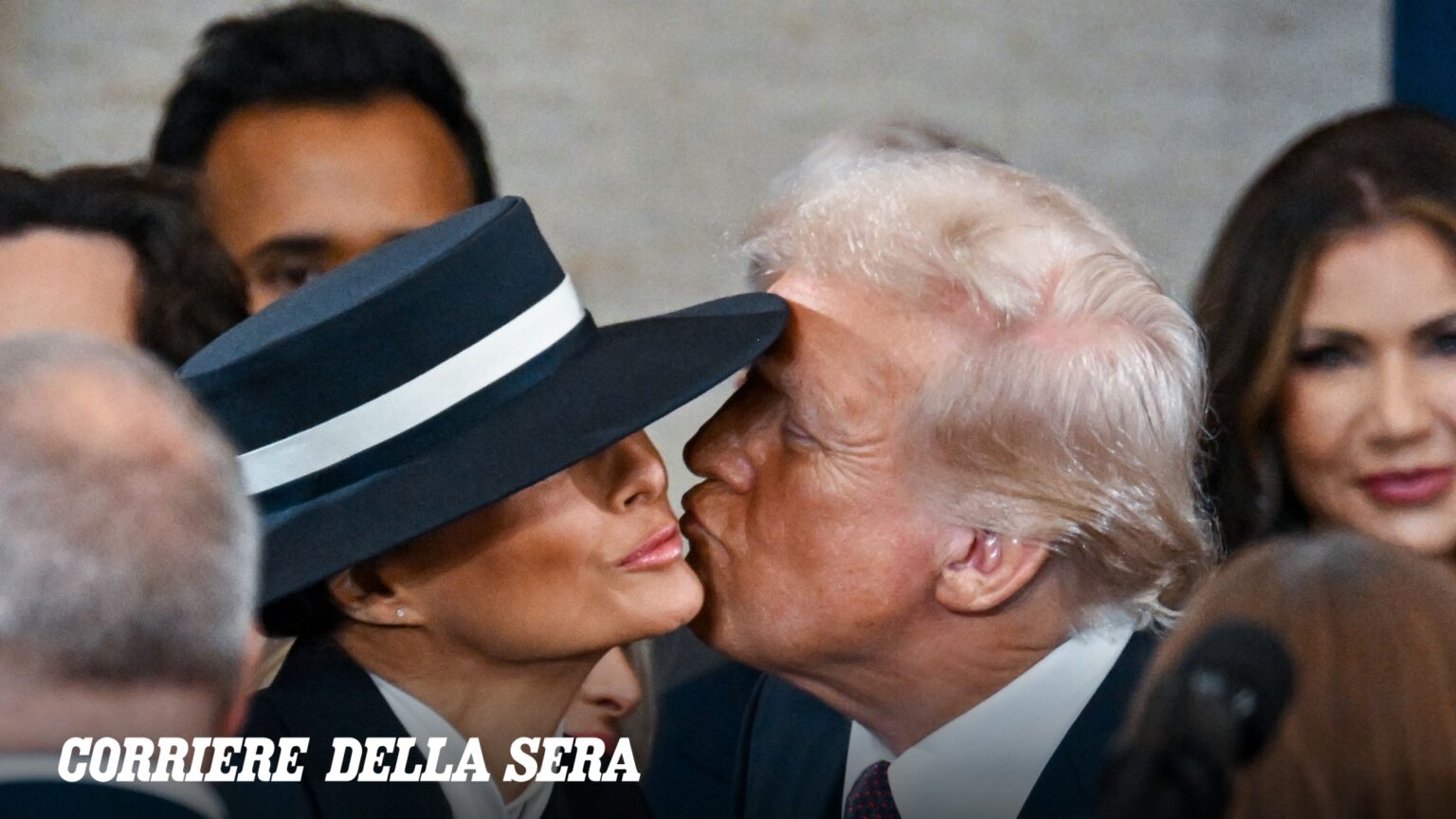 Melania Trump: «Ho avuto una bellissima infanzia sotto il comunismo». E smentisce Donald Melania Trump: «Ho avuto una bellissima infanzia sotto il comunismo». E smentisce Donald