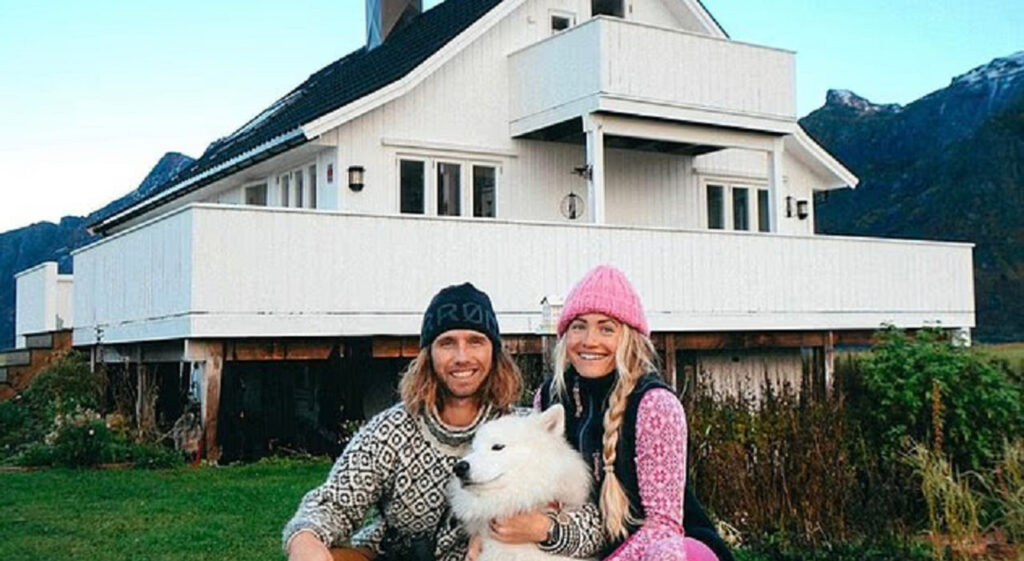 «Abbiamo lasciato l’America per andare a vivere in un casale sperduto in Norvegia, ma non è una favola e siamo tornati a casa» «Abbiamo lasciato l'America per andare a vivere in un casale sperduto in Norvegia, ma non è una favola e siamo tornati a casa»