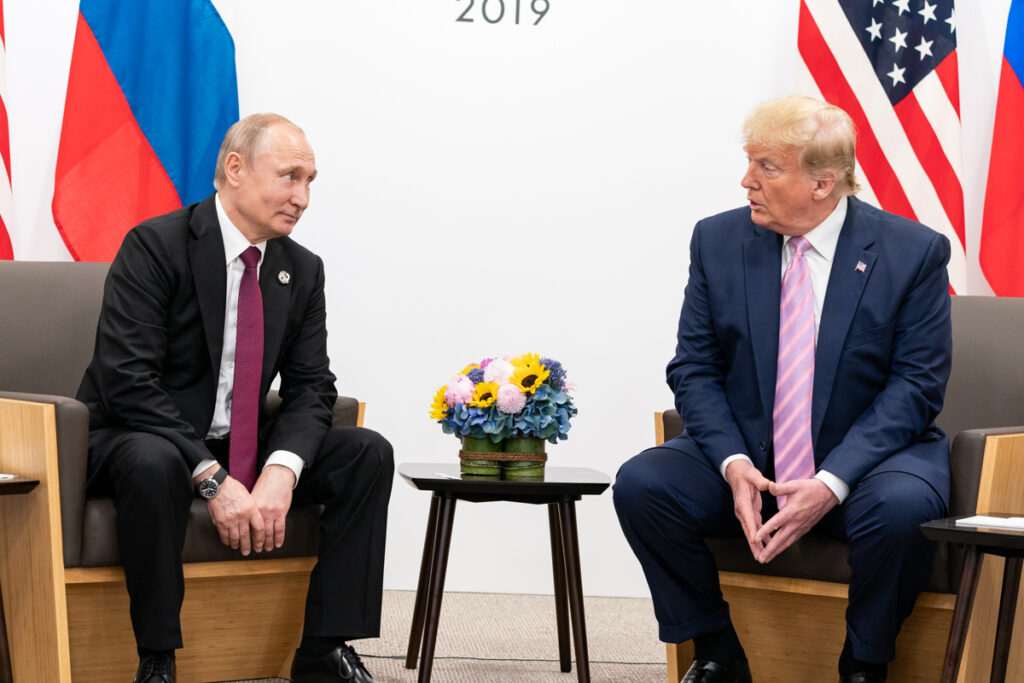 Raid russi in Ucraina e tensione con l’Europa: ipotesi vertice Putin-Trump Ucraina, raid russi e tensione con l’Europa. Mosca guarda al possibile vertice Putin-Trump