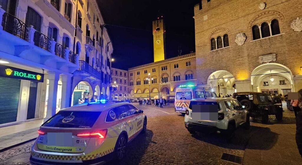Baby gang, i centri città nella morsa dei violenti: «Pericolosi ma liberi, basta. Servono più controlli» Baby gang, i centri città nella morsa dei violenti: «Pericolosi ma liberi, basta. Servono più controlli»