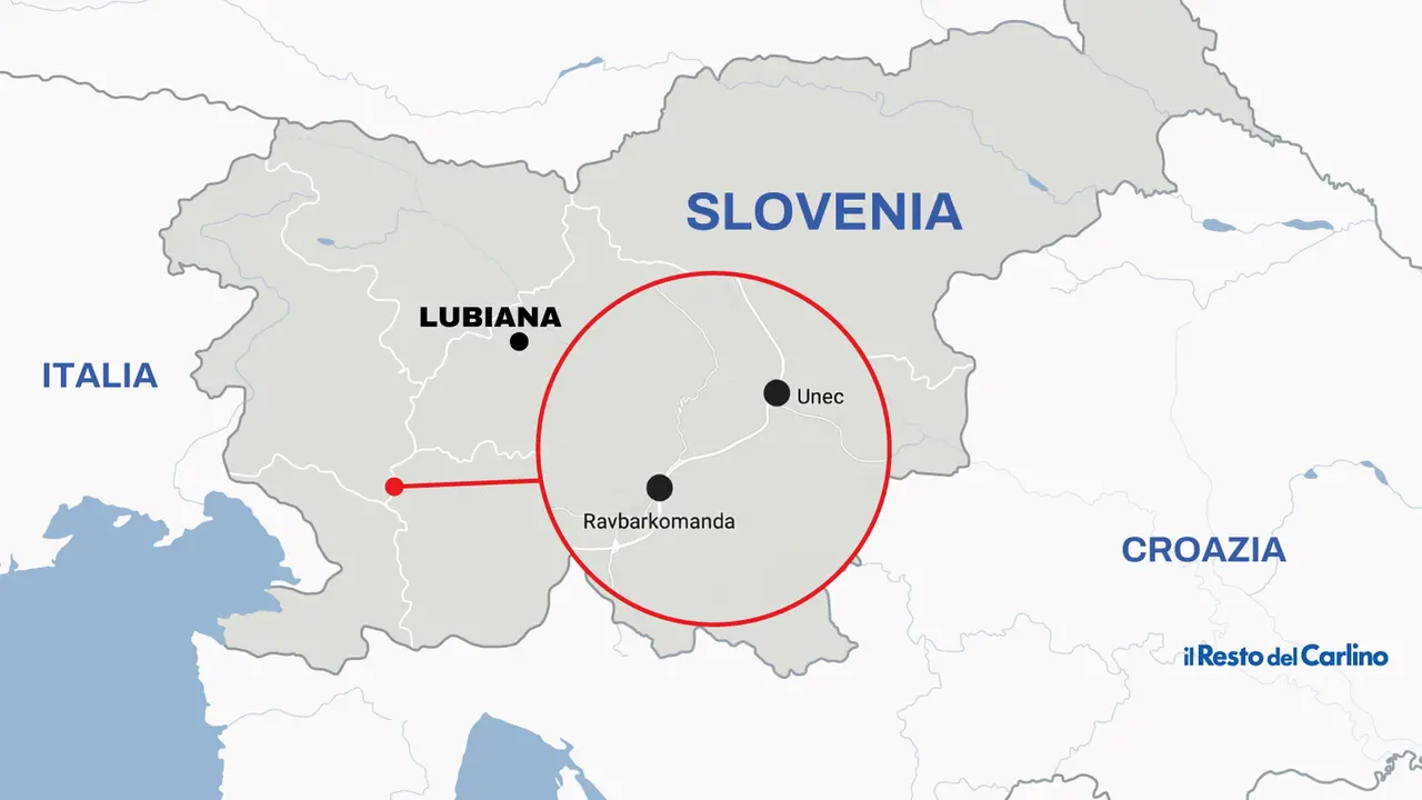 Il tragico incidente è avvenuto lungo la strada che collega Lubiana alla costa slovena, tra Unec e Ravbarkomanda
