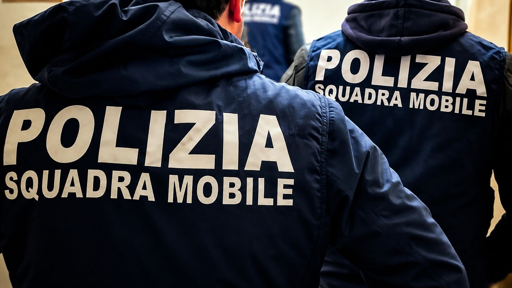 Ricercato in Albania, chiede protezione internazionale a Crotone: arrestato