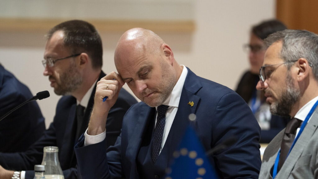 Lettonia al voto, il primo ministro uscente Kulbergs è il favorito – Notizie Lettonia al voto, il primo ministro uscente Kulbergs è il favorito - Notizie