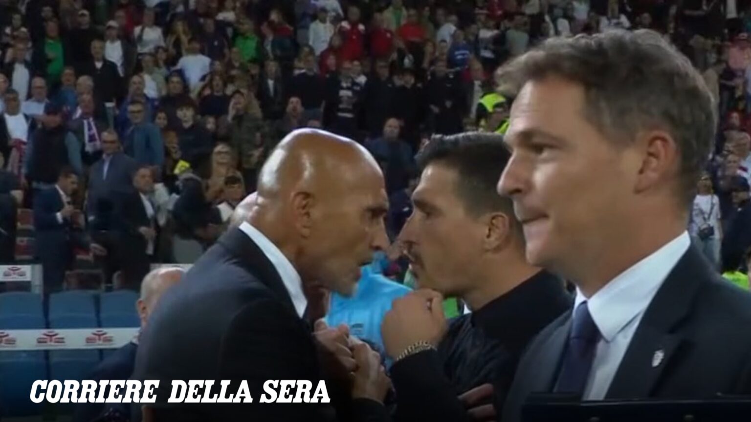 Spalletti-Pisacane, scontro a fine di Cagliari-Juventus: cosa è successo Spalletti-Pisacane, scontro a fine di Cagliari-Juventus: cosa è successo