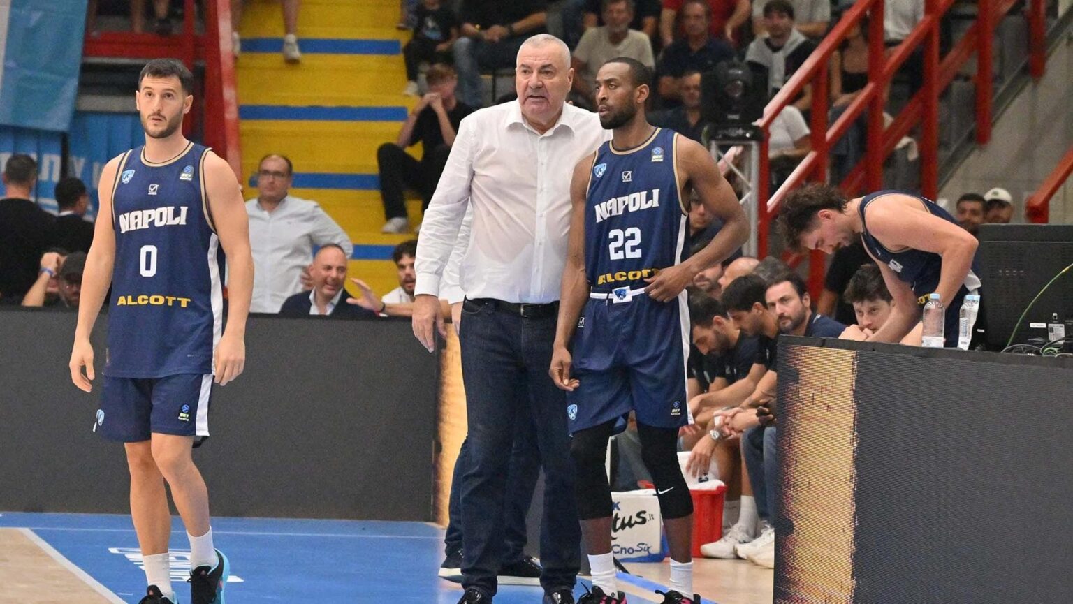 Basket, trasferta in Polonia per Napoli, azzurri ancora imbattuti Basket, trasferta in Polonia per Napoli, azzurri ancora imbattuti
