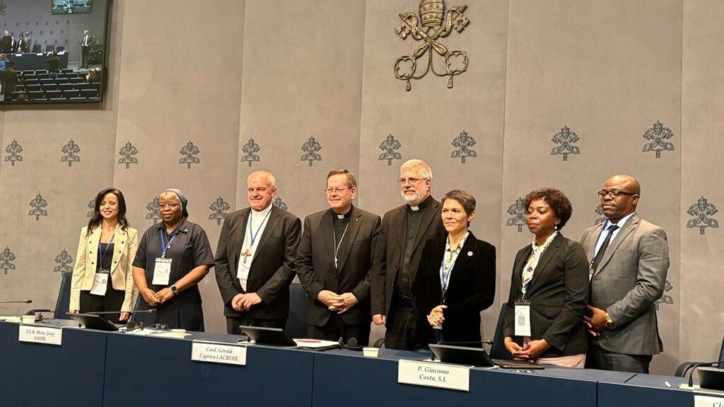 Amoris laetitia, in Vaticano si riflette su matrimonio, convivenza, paure dei giovani Amoris laetitia, in Vaticano si riflette su matrimonio, convivenza, paure dei giovani
