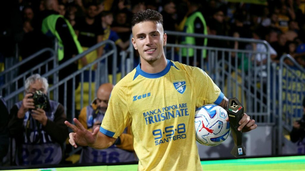 Raimondo: “Prima di Alvini avevo fatto cagare”. Tripletta da record come Ibra e Yamal Raimondo: "Prima di Alvini avevo fatto cagare". Tripletta da record come Ibra e Yamal